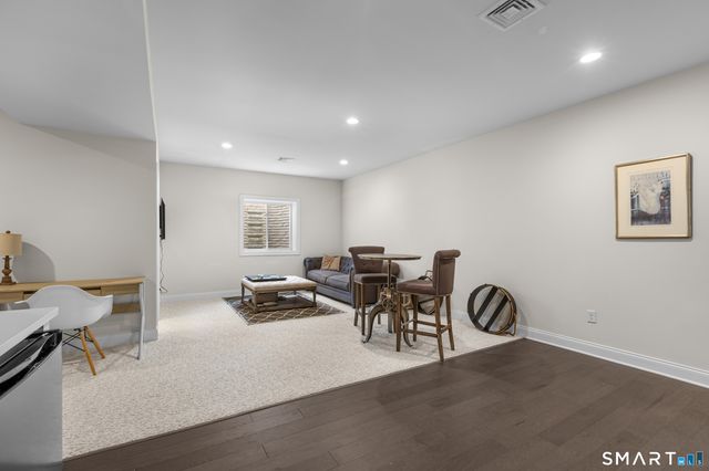 16 Hunting Ridge Lane, Bethel, CT 06801