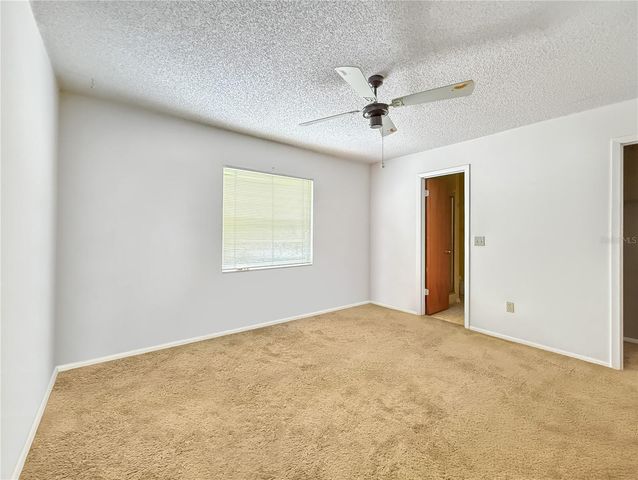 6904 WILLIAMS ROAD, Seffner, FL 33584