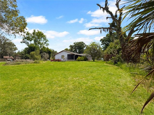 6904 WILLIAMS ROAD, Seffner, FL 33584