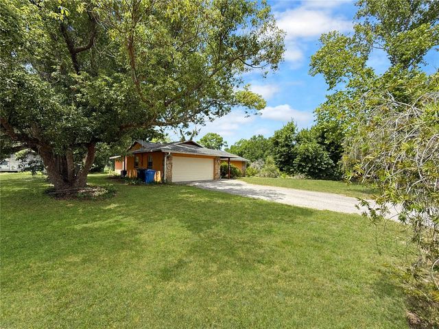 6904 WILLIAMS ROAD, Seffner, FL 33584