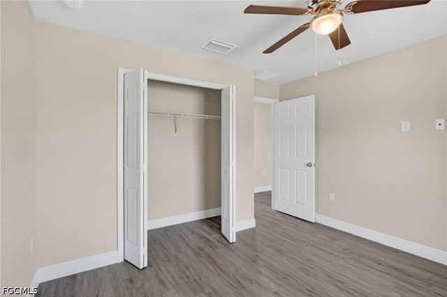 2905 38th ST W, Lehigh Acres, FL 33971