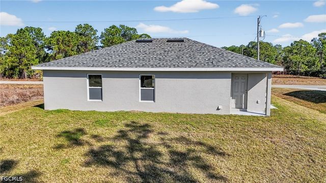 2905 38th ST W, Lehigh Acres, FL 33971