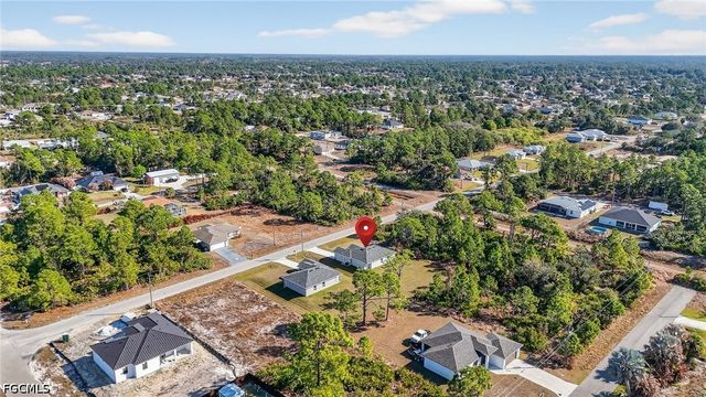 2905 38th ST W, Lehigh Acres, FL 33971