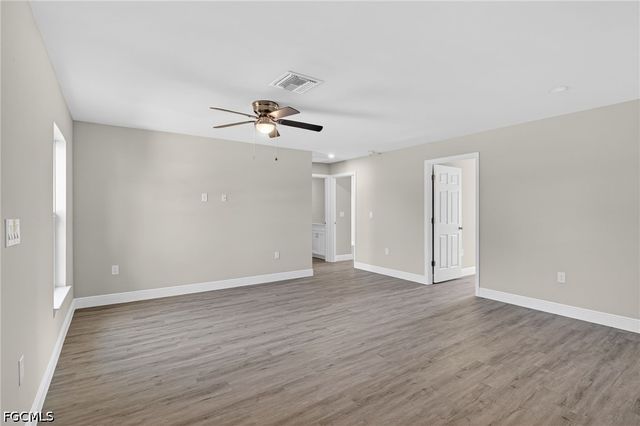 2905 38th ST W, Lehigh Acres, FL 33971