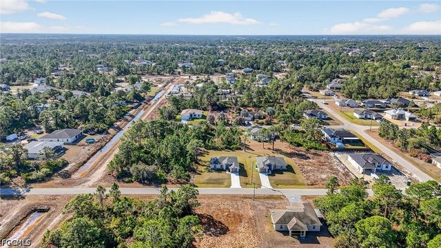 2905 38th ST W, Lehigh Acres, FL 33971