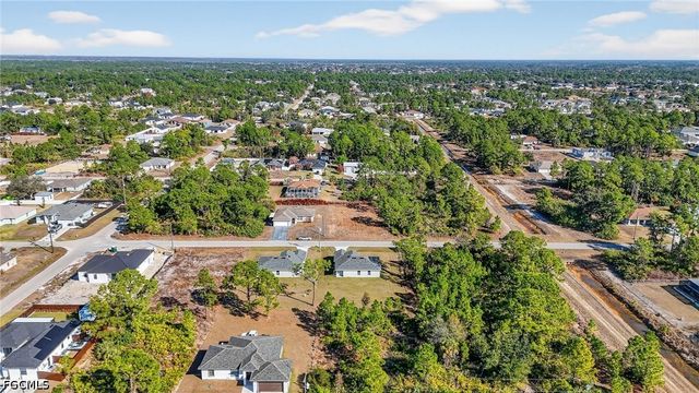 2905 38th ST W, Lehigh Acres, FL 33971