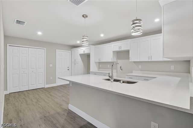 2905 38th ST W, Lehigh Acres, FL 33971