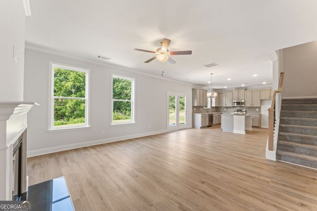 7376 ROCKLIN Lane, Flowery Branch, GA 30542