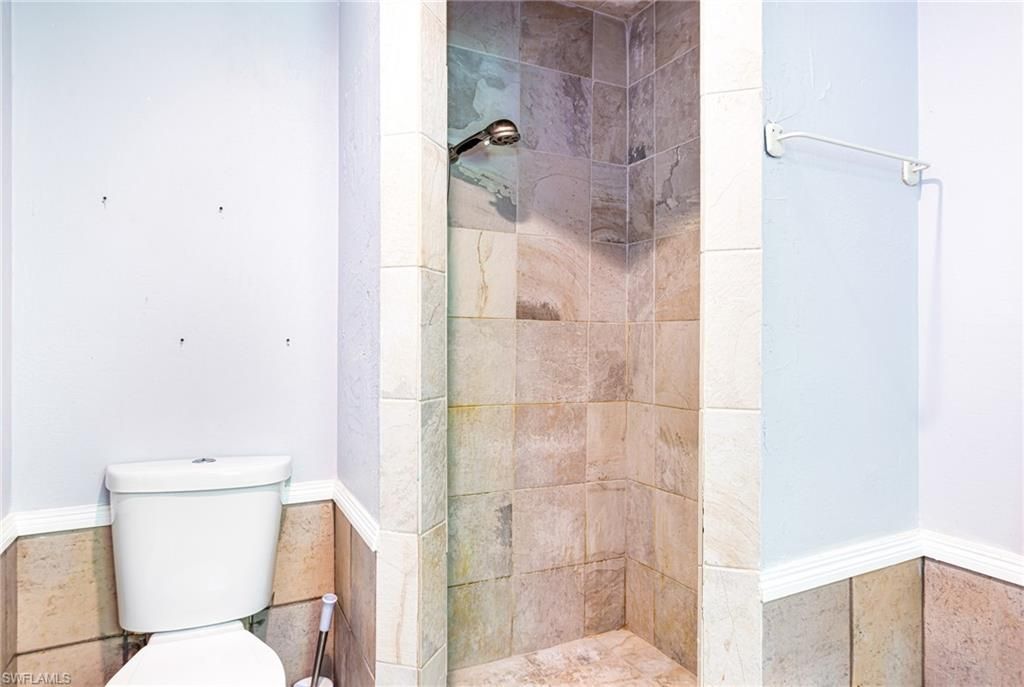 Image 21 of property listing at 1505 36th ST, Cape Coral, FL 33904