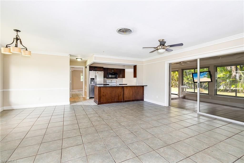 Image 8 of property listing at 1505 36th ST, Cape Coral, FL 33904