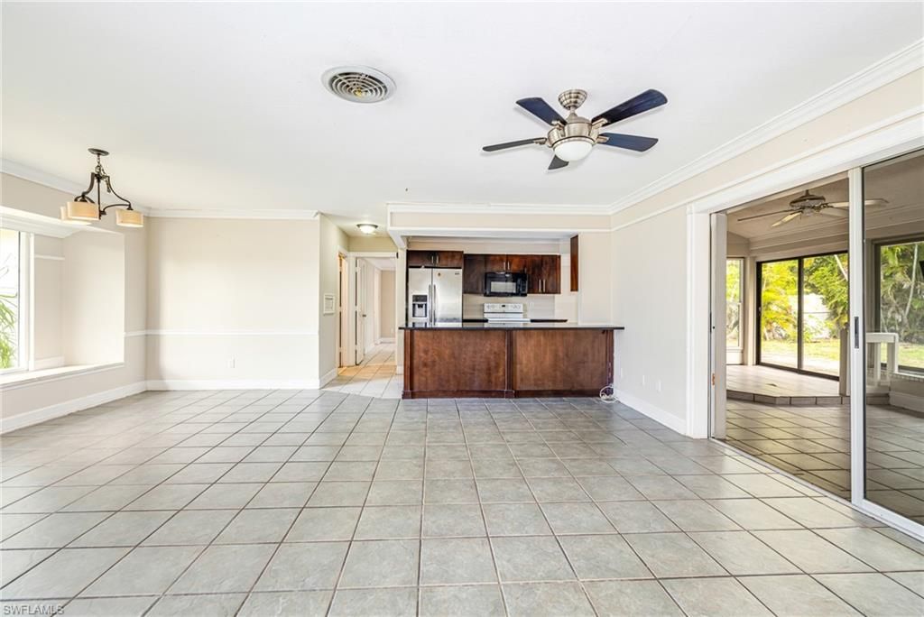 Image 9 of property listing at 1505 36th ST, Cape Coral, FL 33904