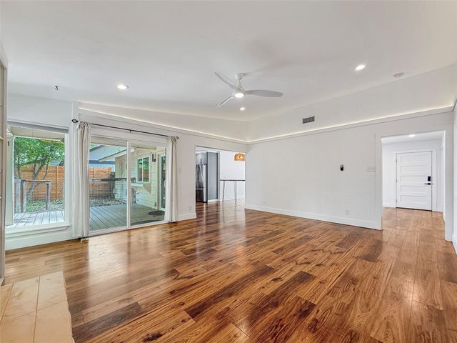 9708 Parkfield DR, Austin, TX 78758