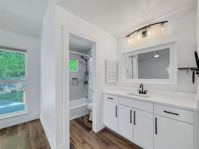 9708 Parkfield DR, Austin, TX 78758