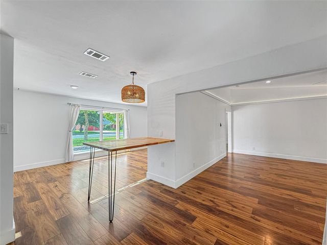 9708 Parkfield DR, Austin, TX 78758