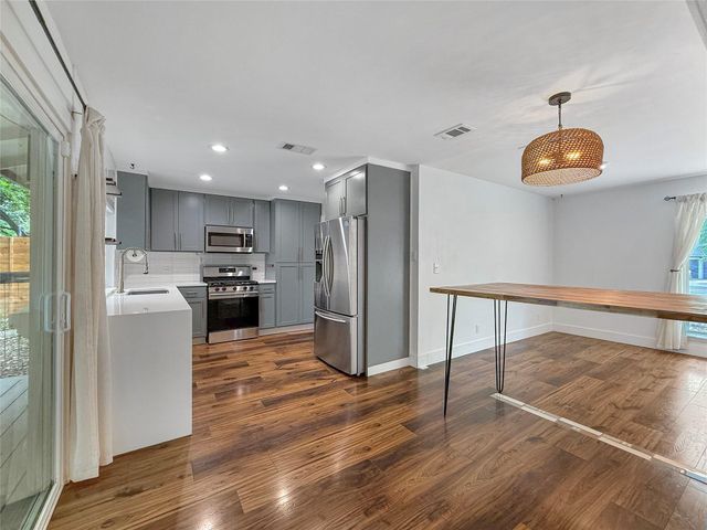 9708 Parkfield DR, Austin, TX 78758