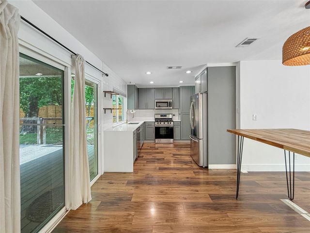 9708 Parkfield DR, Austin, TX 78758