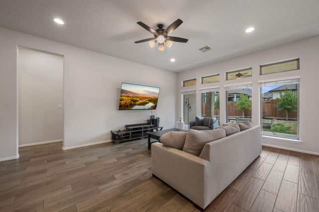 6901 Empresa DR, Austin, TX 78738