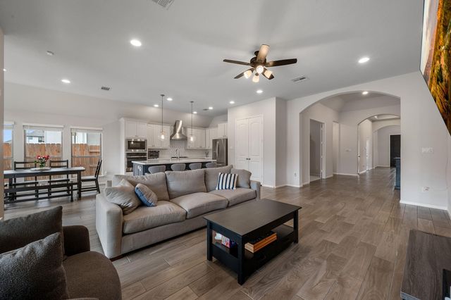 6901 Empresa DR, Austin, TX 78738