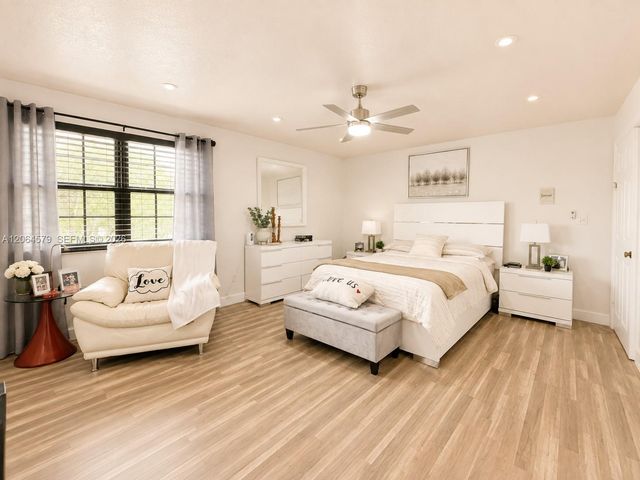 18758 NW 78th Pl, Hialeah, FL 33015