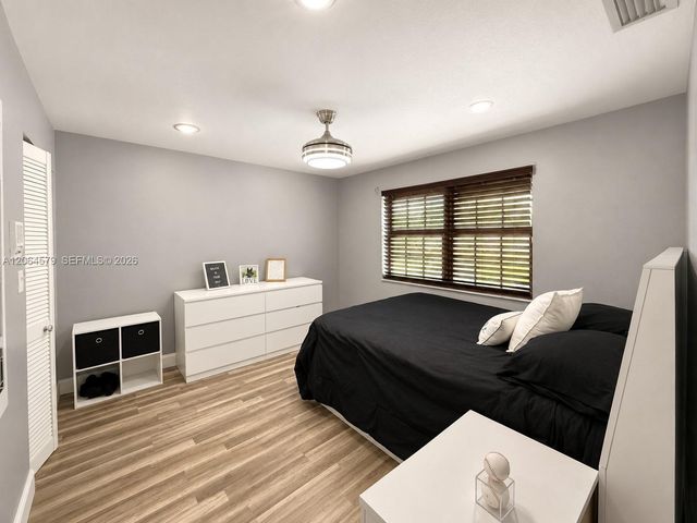 18758 NW 78th Pl, Hialeah, FL 33015