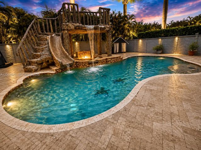18758 NW 78th Pl, Hialeah, FL 33015