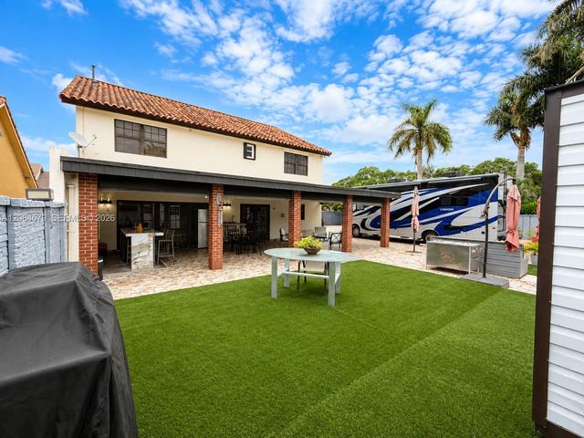 18758 NW 78th Pl, Hialeah, FL 33015