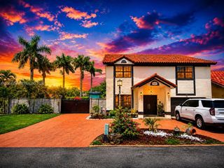 18758 NW 78th Pl, Hialeah, FL 33015