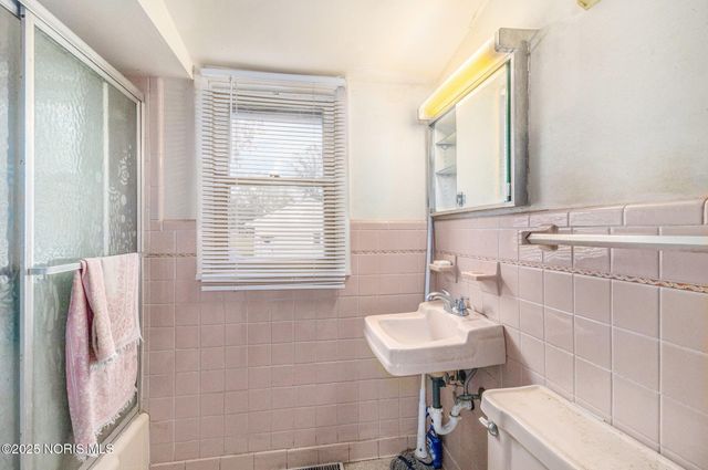 6237 Dorr Street, Toledo, OH 43615