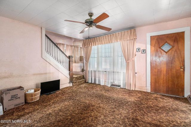 6237 Dorr Street, Toledo, OH 43615