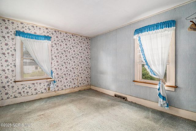 6237 Dorr Street, Toledo, OH 43615