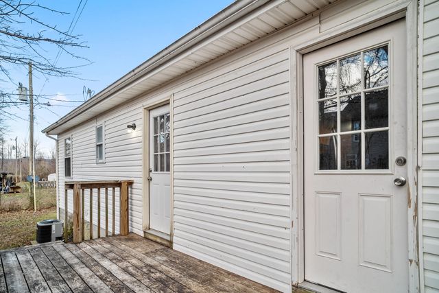 227-229 Strange Street, Stanton, KY 40380