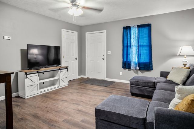 227-229 Strange Street, Stanton, KY 40380