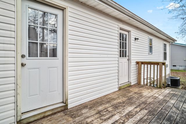 227-229 Strange Street, Stanton, KY 40380