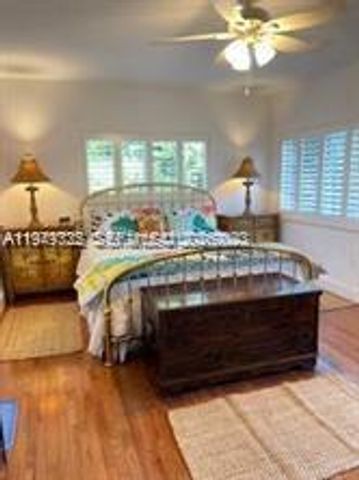 1070 N Shore Dr, Miami Beach, FL 33141