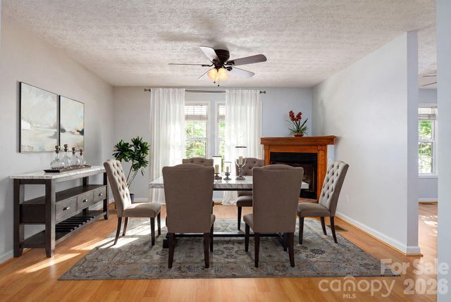 135 Brookhaven Lane, Advance, NC 27006