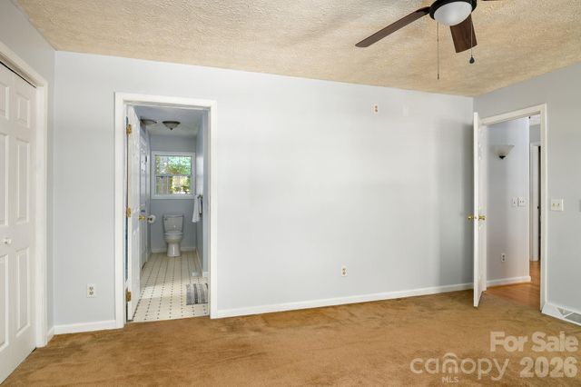 135 Brookhaven Lane, Advance, NC 27006