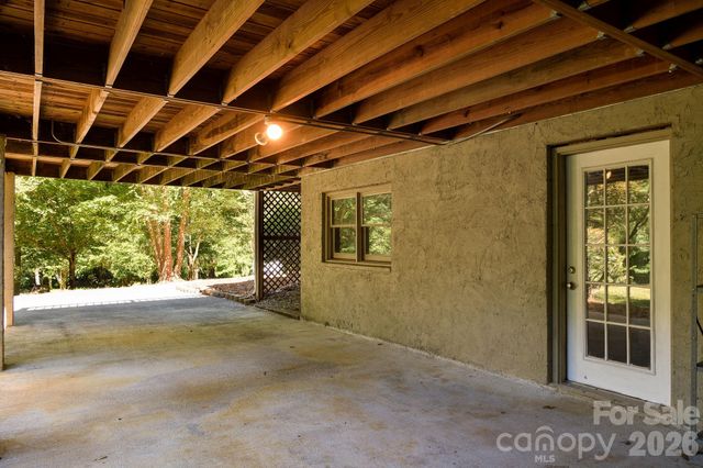 135 Brookhaven Lane, Advance, NC 27006