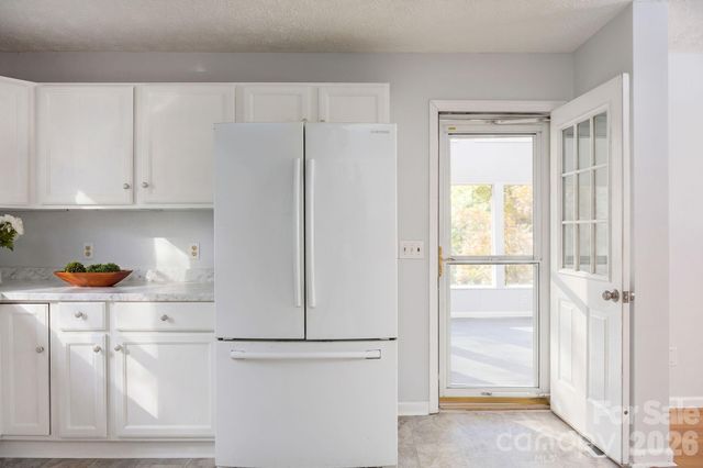 135 Brookhaven Lane, Advance, NC 27006