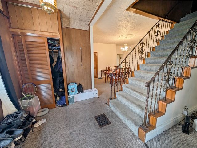 201 Comrie Ave, Braddock, PA 15104
