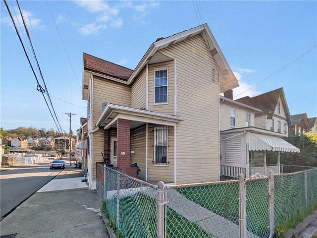 201 Comrie Ave, Braddock, PA 15104