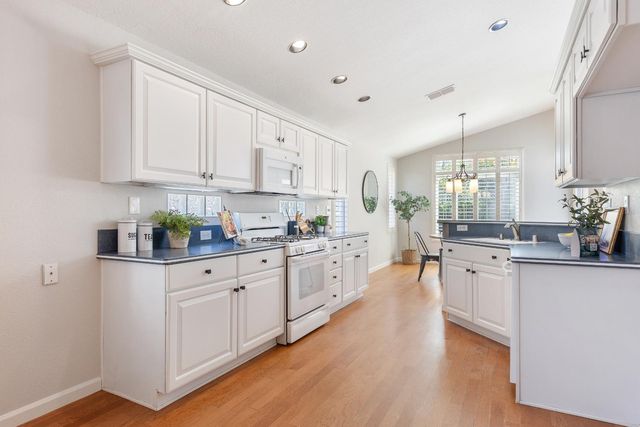 265 Snowy River Ct, Roseville, CA 95747