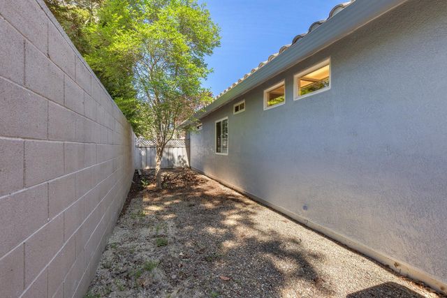 265 Snowy River Ct, Roseville, CA 95747