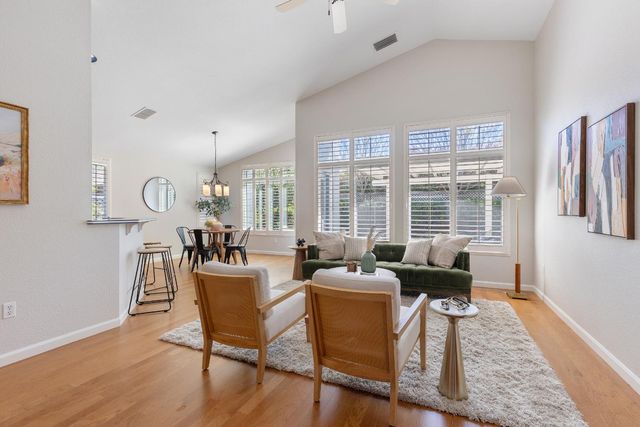 265 Snowy River Ct, Roseville, CA 95747