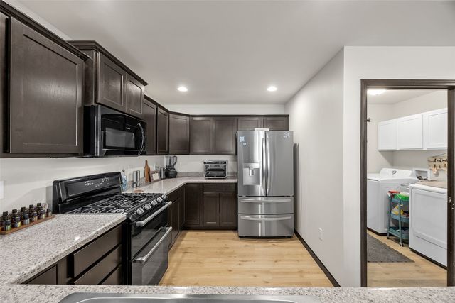 7413 Summerset Avenue NE, Cedar Rapids, IA 52402