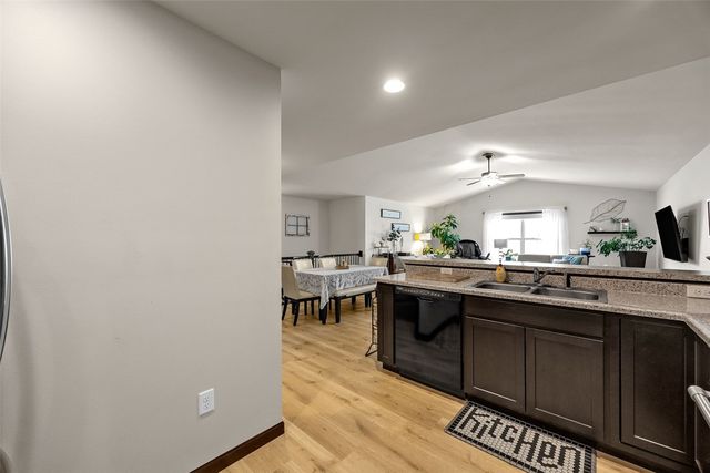 7413 Summerset Avenue NE, Cedar Rapids, IA 52402