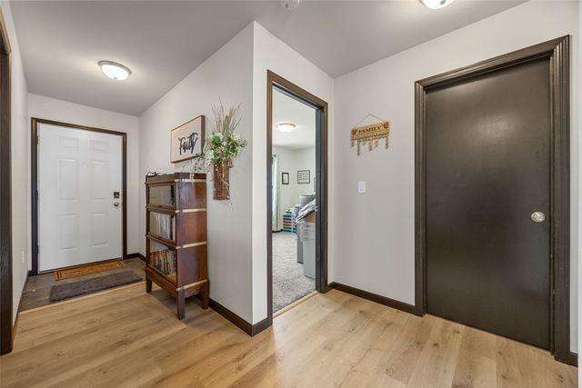 7413 Summerset Avenue NE, Cedar Rapids, IA 52402