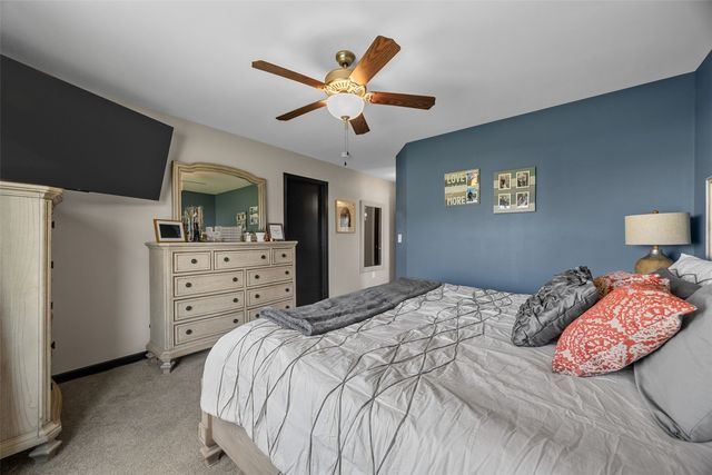 7413 Summerset Avenue NE, Cedar Rapids, IA 52402