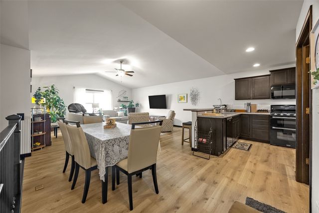 7413 Summerset Avenue NE, Cedar Rapids, IA 52402