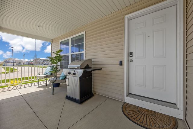 7413 Summerset Avenue NE, Cedar Rapids, IA 52402
