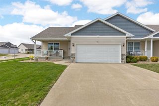 7413 Summerset Avenue NE, Cedar Rapids, IA 52402